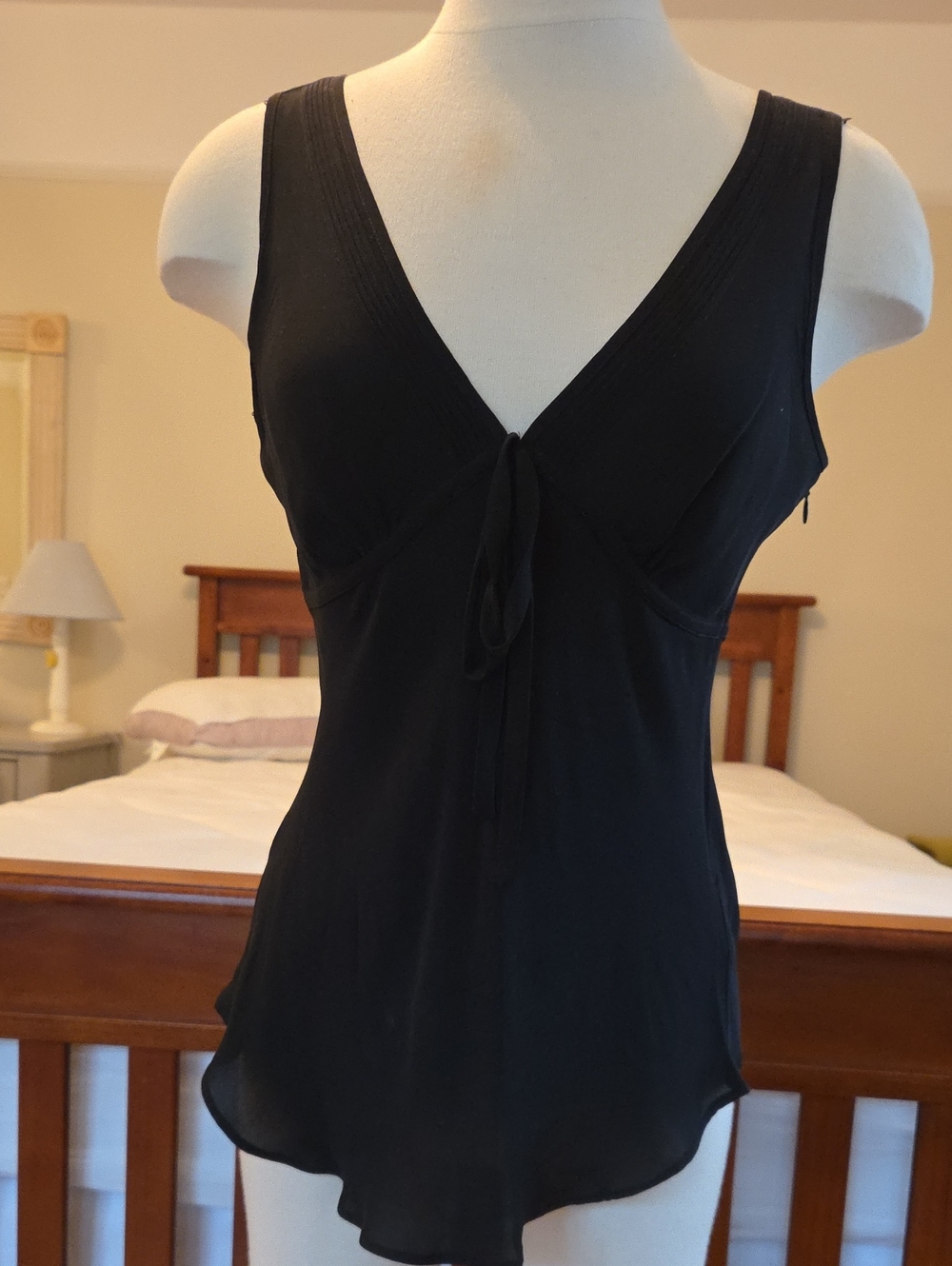 J. Crew Black V-Neck Silk Sleveless Blouse Size 2
